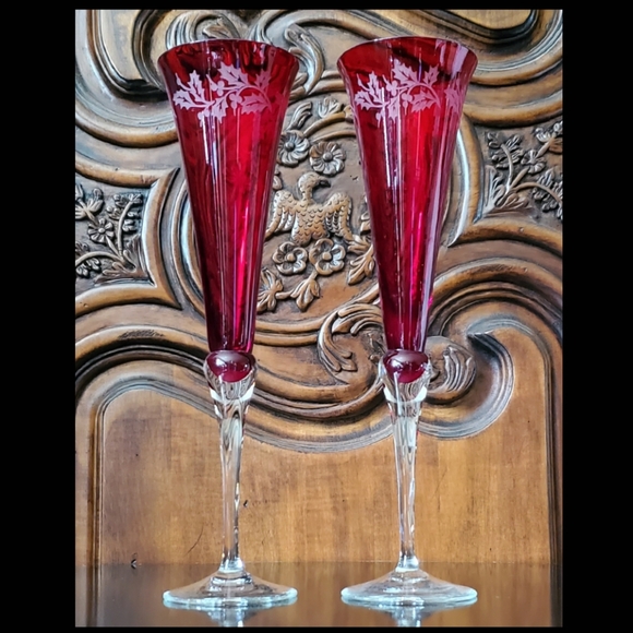 (2) Lenox 11" Holiday Gems Ruby Fluted Glasses - Picture 5 of 13